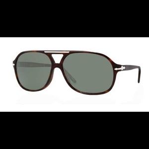 Person Men’s sunglasses *authentic
